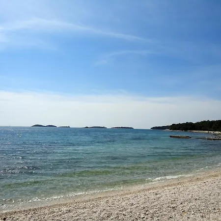 Isola With Terrace And Parking Apartment Rovinj