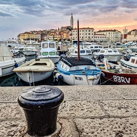 Apartman Isola With Terrace And Parking *