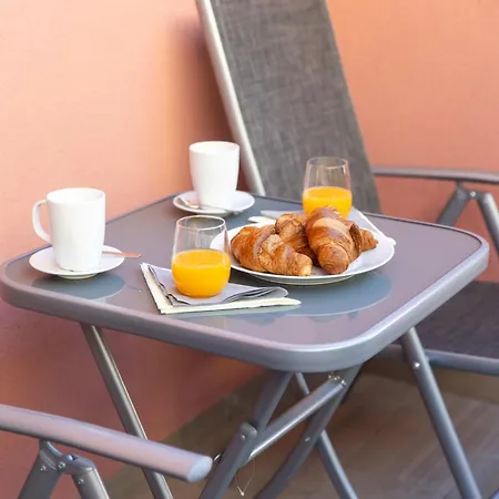 Apartman Isola With Terrace And Parking