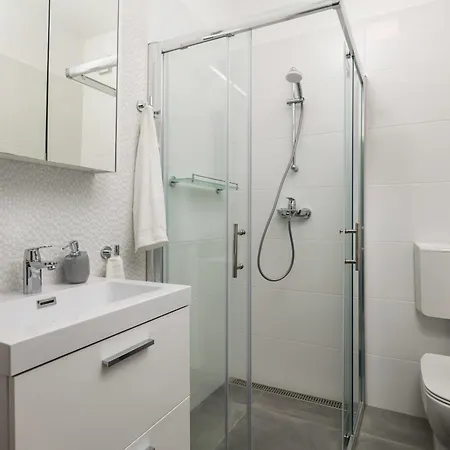 Apartament Isola With Terrace And Parking Rovinj