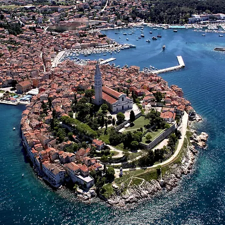 Isola With Terrace And Parking * Rovinj